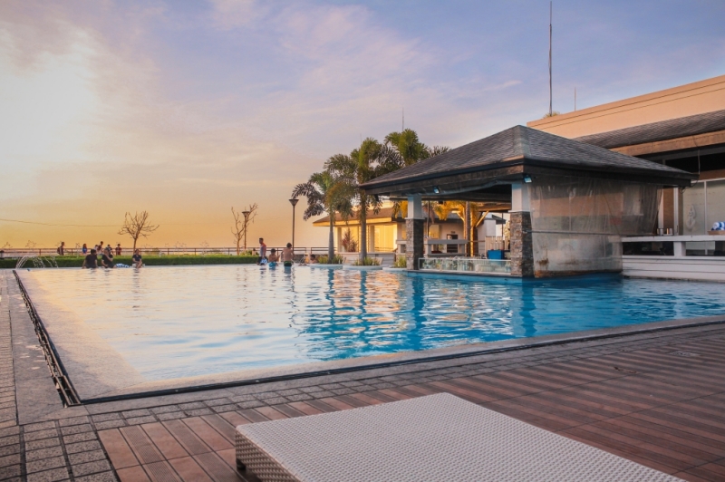 フィリピン留学 Cebu21 - LSLC-Chalet Pool ( from L_Fisher )-1